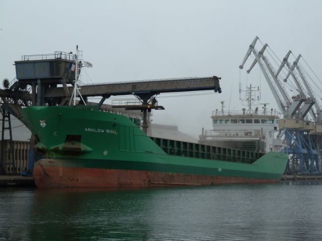 Arklow Rival - quai des grands puits - 01 fevrier 2011.JPG